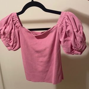 Ruffled sleeve pink crop top